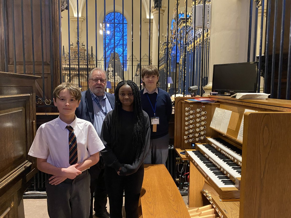 We’re delighted that two of our Choristers have started learning the organ in the past few weeks as part of our new keyboard programme. What a great way to start #PlayTheOrgan Year 2025! They are pictured here with our Junior Organ Scholar and our Organ Tutor for Schools.