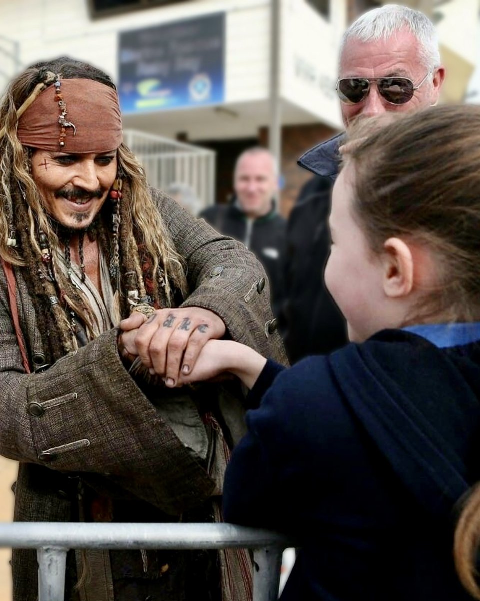 NicoleH9916's tweet photo. "Sure I find it touching, honestly, but awards are not as important to me as when I meet a 10-year-old kid who says. 'I love Captain Jack Sparrow'.
That's real magic for me."~Johnny Depp❤️
#JohnnyDepp
#JohnnyDeppIsALegend
#JohnnyDeppIsABeautifulSoul
#NoJohnnyNoPirates
#JohnnyDeppKeepsWinning
#IStandWithJohnnyDepp