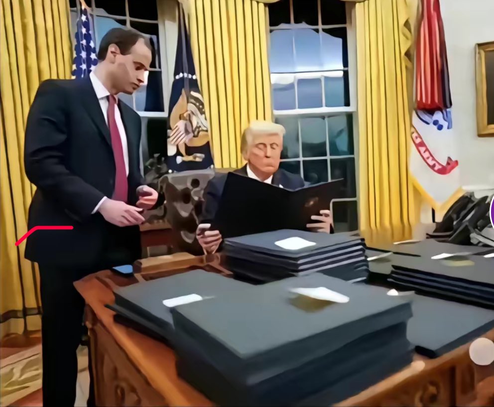This desk hasn’t seen so much action since Bill Clinton! 😂