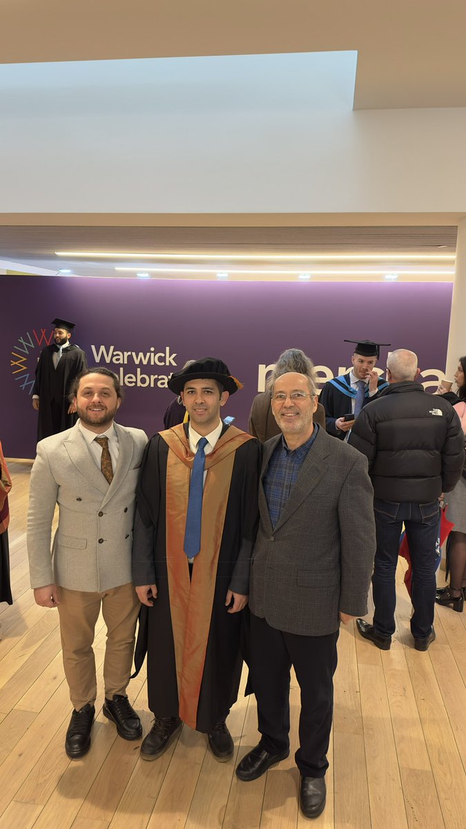 csogut's tweet photo. 2017’de yüksek lisans, ardından doktorayı başarı ile bitirerek İngiltere WARWICK Üniversitesinden mezun olan Oğlumuz Muhammed Nedim SÖĞÜT’ü tebrik ediyoruz. Bir baba, anne olarak duygulu ve güzel anları yaşadık. Hamdolsun. Rabbim yar yardımcısı olsun. Rabbim yolunu açık etsin. https://t.co/4etjMNGPZe