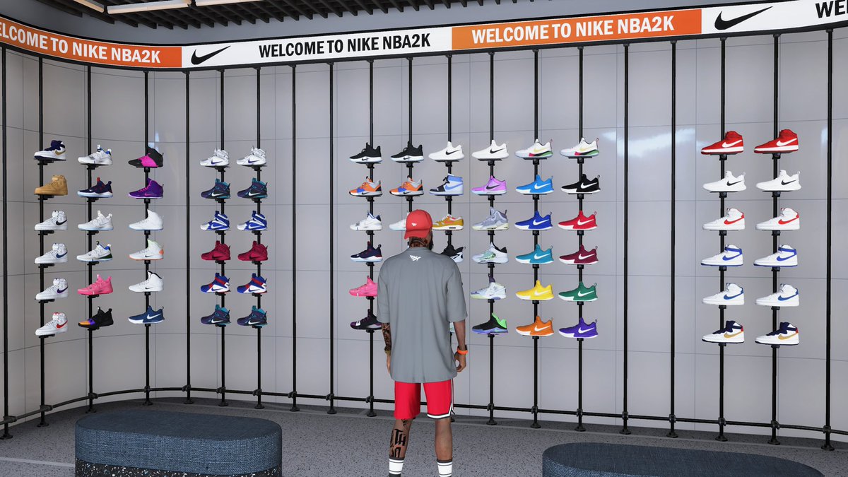 TreeHigh3's tweet image. Picking up some new kicks on 2k.