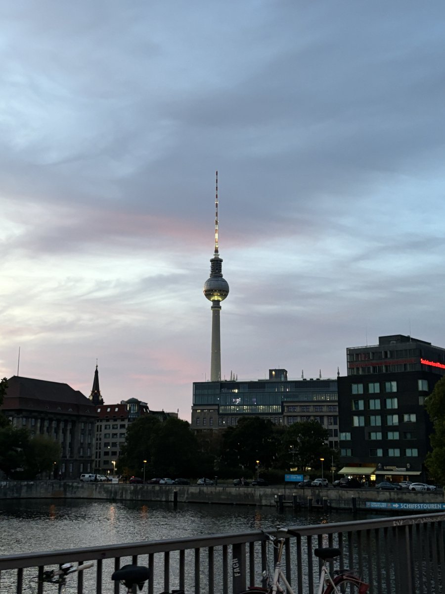 Pitt Global Experiences tweet media