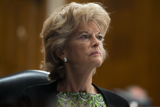 🚨NEW: Alaska Senator Lisa Murkowski is facing threats from Republicans after her announcement opposing Pete Hegseth for Secretary of Defense. 

RETWEET if you stand with Murkowski against MAGA!