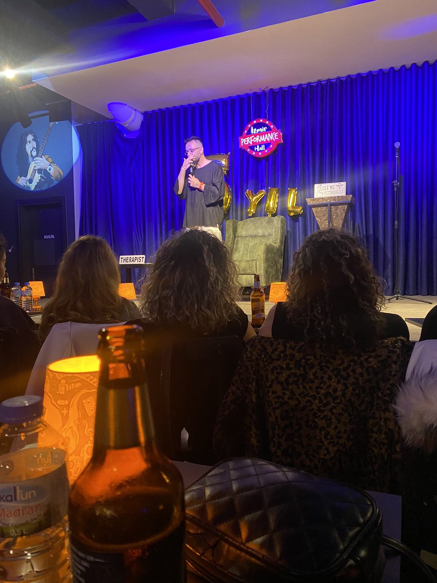 <a href="/BarPsikologu/">Bar Psikoloğu</a> harikaydın hocam 
Şu kötü günlerde hem düşündürdün hem güldürdün hem de hapınan değil konuşmaynan..