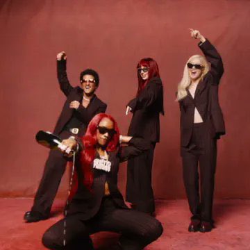 portalblackpink's tweet photo. SÃO ELESSSS! #ROSÉ, LADY GAGA, BRUNO MARS e SEXYY RED em nova foto! https://t.co/I6ZUSUXcIK