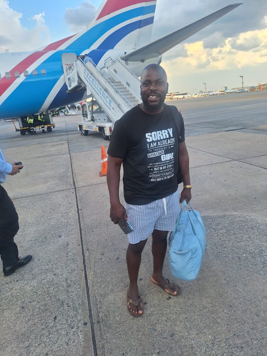 OzlingG's tweet photo. @FlySafair #CustomerExperience #FlyWithFlySafair #FlySafairCares https://t.co/62HKmAdkeN