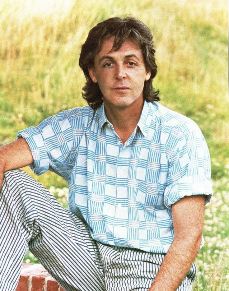 mccartneysfilm's tweet photo. paul mccartney, 1986 https://t.co/eioNUC8Ttx