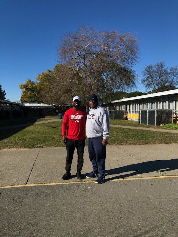 Thank you to <a href="/FresnoStateFB/">Fresno State Football</a> RB coach <a href="/CoachPrier/">COACH AP and 20 others</a> for stopping by at YV to talk football with Coach Rae and the Wolves #GoWolves