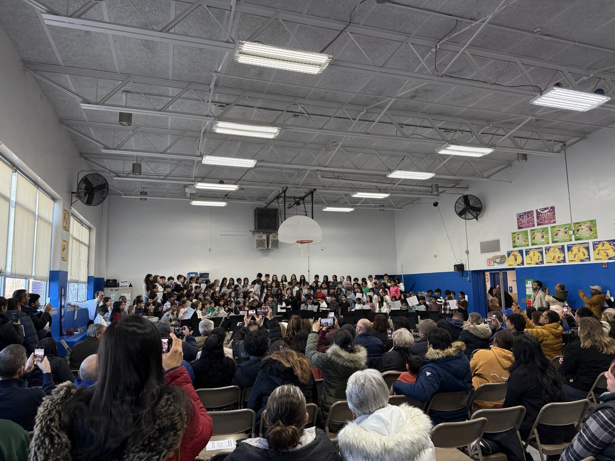 Wonderful job today by our 4th &amp; 5th Grade musicians at our Winter Concert! 👏 

Thanks to all our families for attending the performances to support your children! And special thanks to the phenomenal #LakeHiElem Music Department: Mrs. Moorhead, Ms. Hartman, and Mr. Pettinelli!