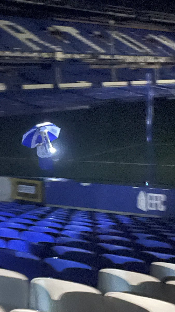 juzziauzzi's tweet photo. Goodison Park in the Dark stadium tour #evertonfc #goodisonpark #toffeelady #evertonmint ๐
cracker little night that @Everton https://t.co/oEOGft5no1