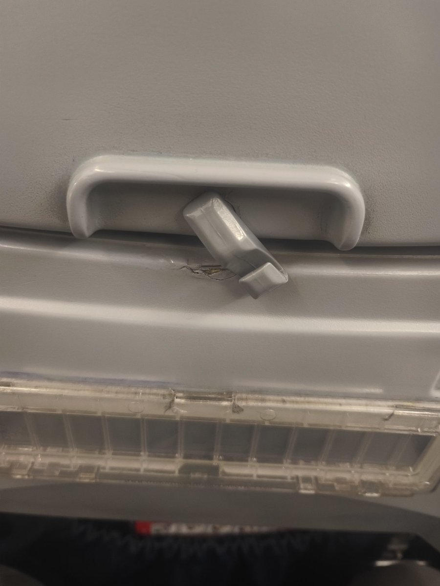 ankitbibs's tweet photo. Thanks @flyspicejet @AAI_Official for delaying the flight from Delhi to Ahmedabad by 3 hours and then got into such a uncleaned and unhygienic flight with everything under repair condition. Foul smell of food and dusty seats. https://t.co/2bw2xpQq5J