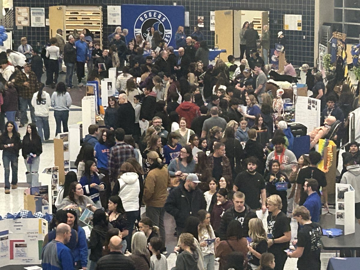 RHSMounties's tweet photo. WOW!! What an INDREDIBLE turnout during last night's Rising Freshman Night! We cannot wait for all these 8th Graders to join us next year as Mounties!
#FutureMounties #rollmount https://t.co/IczTiR69Wm