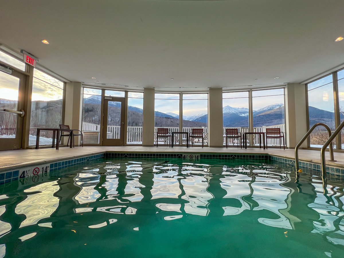 brycew_'s tweet image. Best sunset view after a day of snowshoeing ⛰️#WhiteMountains