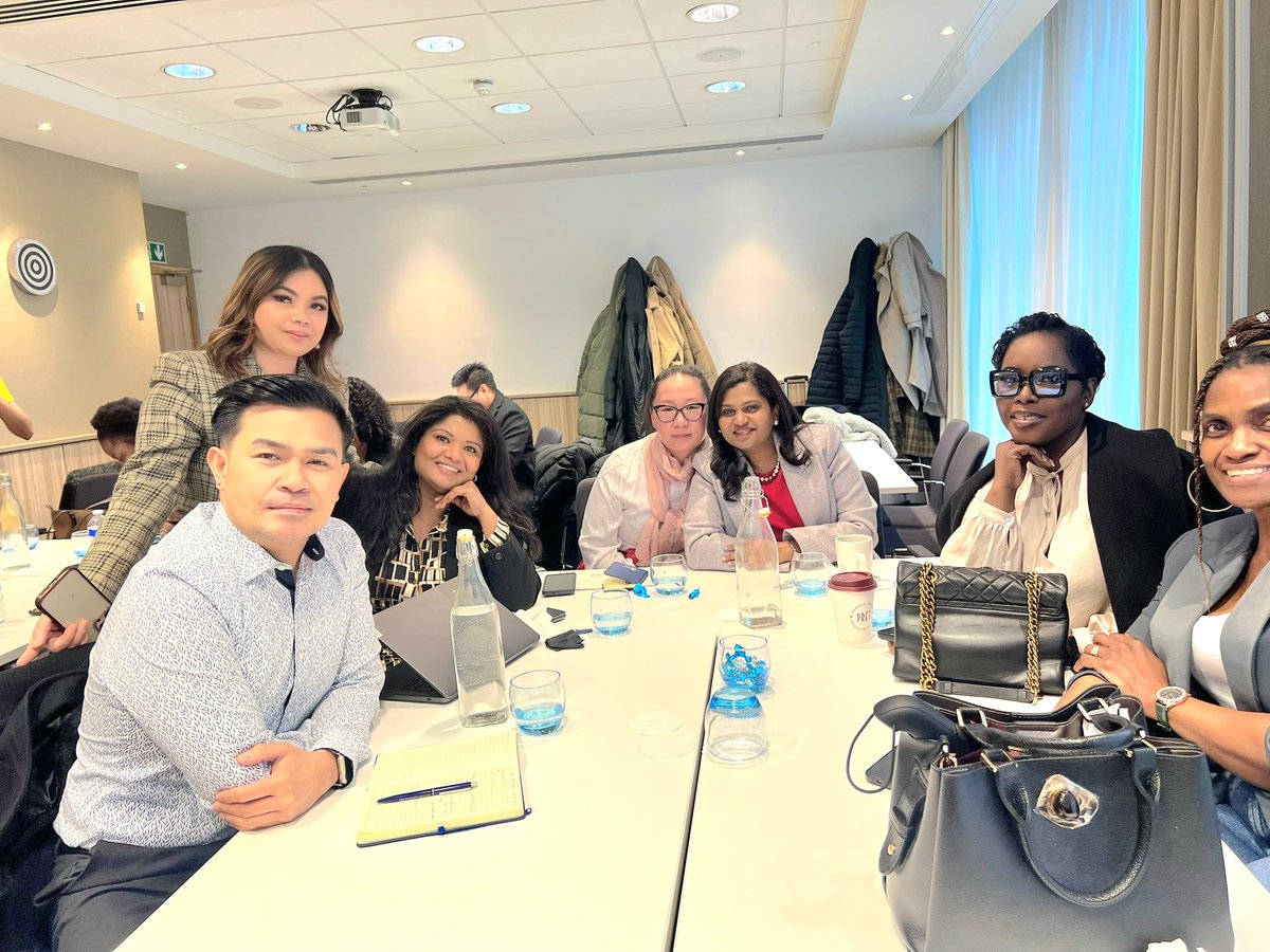 deepthi roshan tweet media