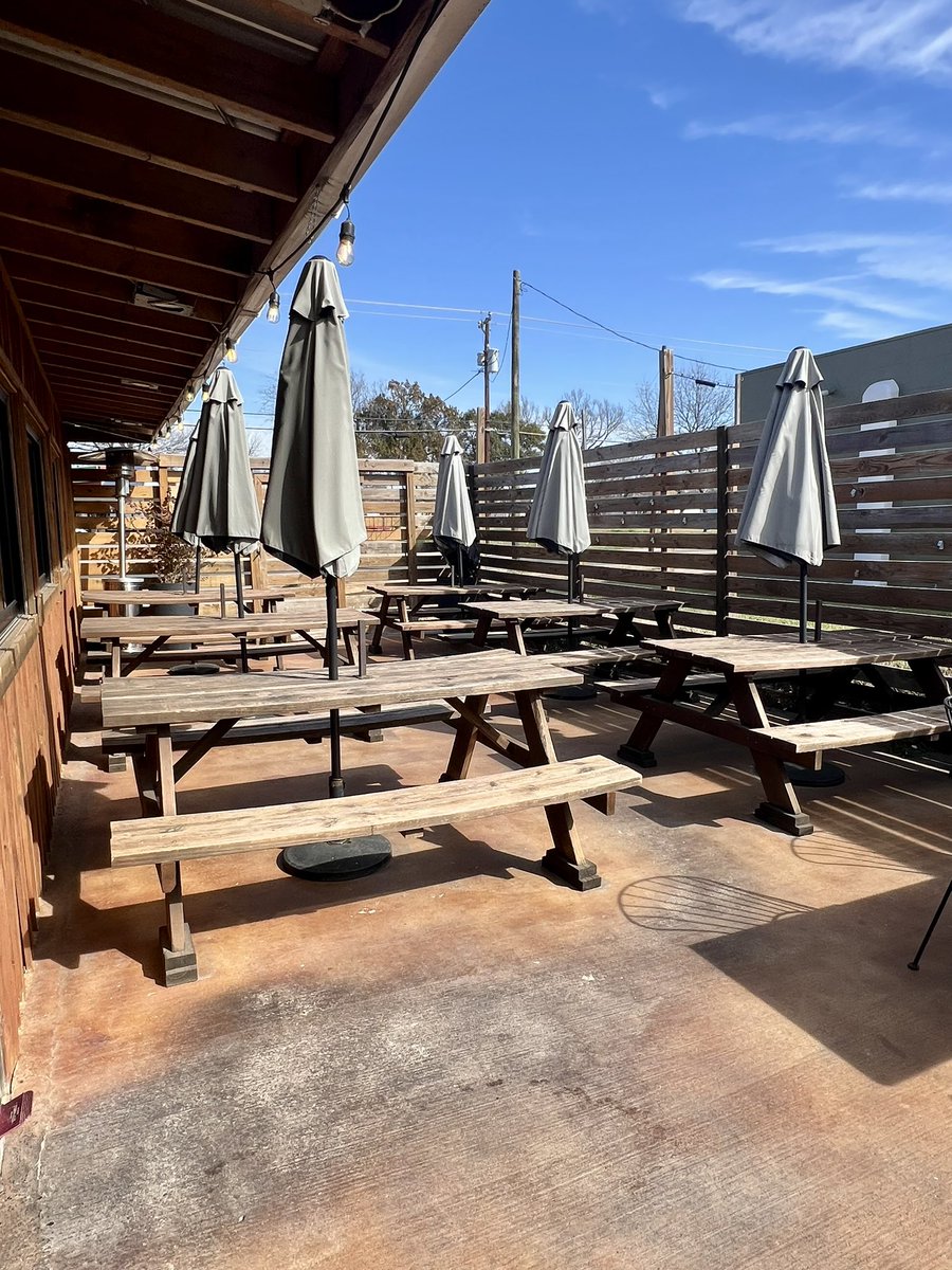 KimLynnRealtor's tweet photo. Waco foodies, have you tried Cajun Craft? 🍤🔥 The shrimp basket &amp; seafood sampler = absolute perfection on this chilly day! 🦀✨ Can’t wait to enjoy their enclosed patio this summer. ☀️ Local seafood lovers, don’t sleep on this gem! 🛶🐟 #WacoEats #WacoLocal #WacoTX https://t.co/pdMfDBReAf