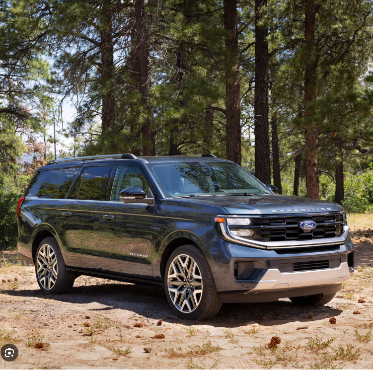 NEW: According to CPS sources and internal communications, School Board President Sean Harden is requesting a taxpayer-funded Ford Expedition + personal driver at an estimated cost of $154,000 - as the district faces $500 million shortfall and CTU negotiations. More at 4pm FOX 32