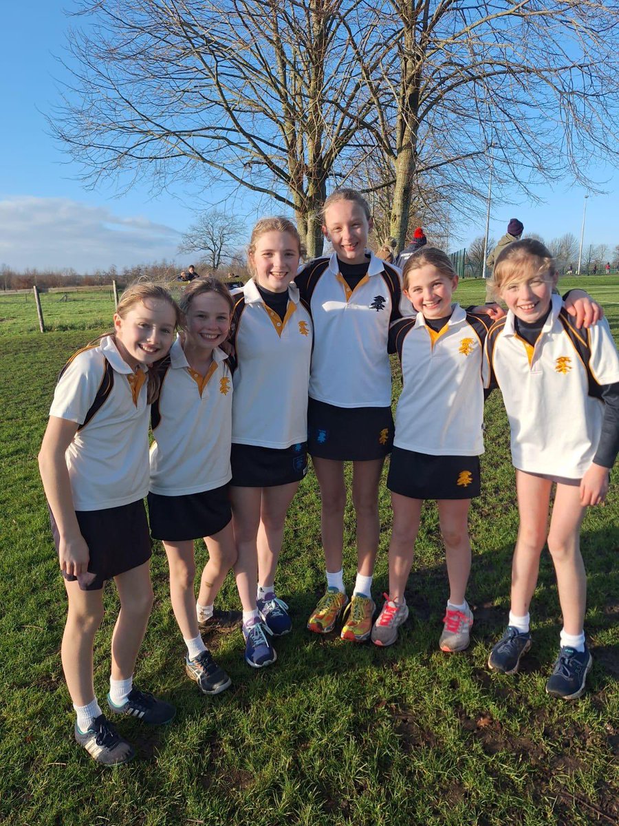 FarleighSchool's tweet photo. Thank you @pinewoodprepsch for hosting a great cross country today! 👟 https://t.co/1HPed5CwMg