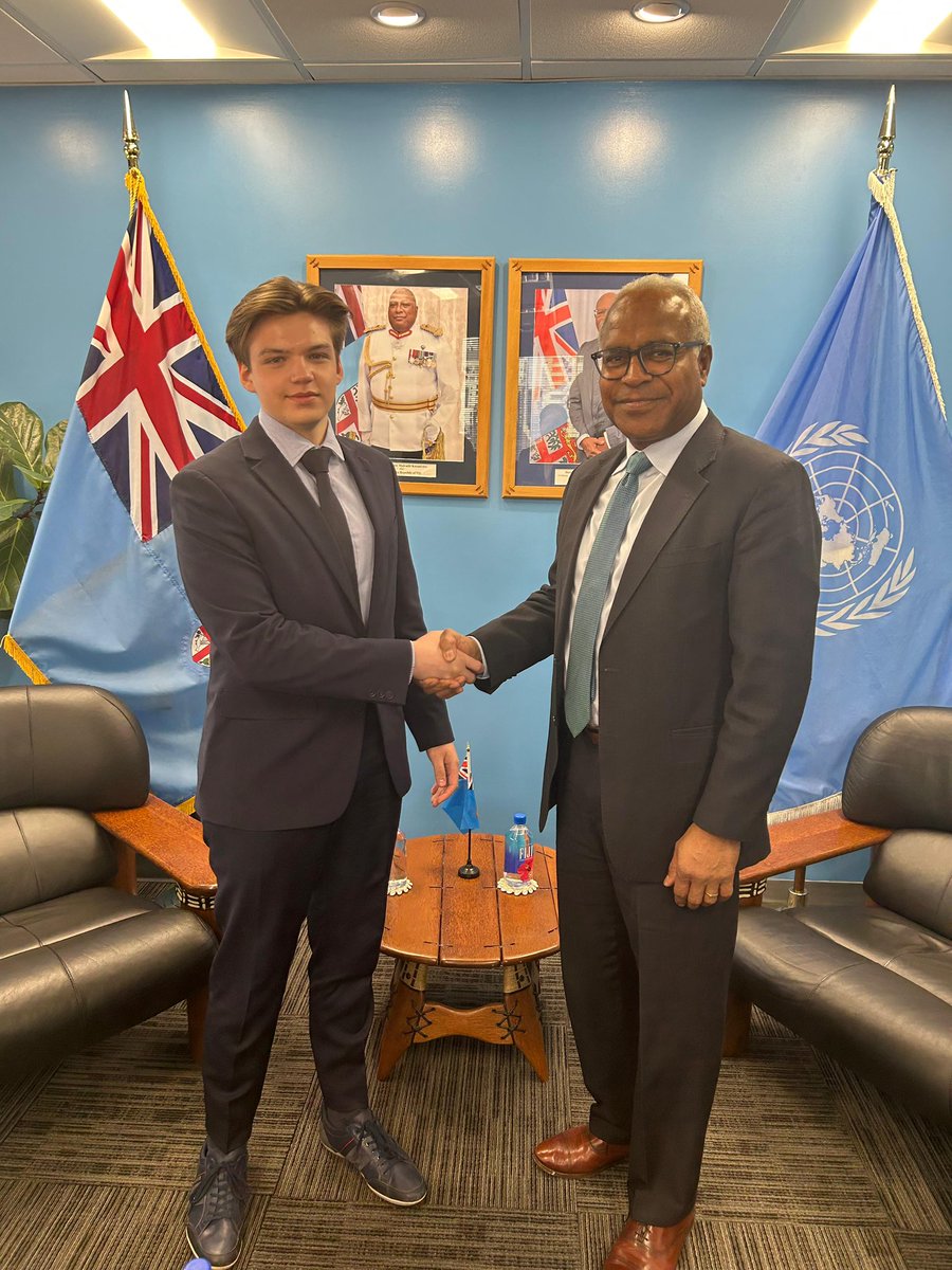 Fiji at the UN🇫🇯 (@fijimissionun) on Twitter photo H.E Ambassador Filipo Tarakinikini received <a href="/MichalTuczapski/">Michal Tuczapski</a> Executive Director of #MHR Mental Health Rescuers on Tuesday 21 January 2025.
#Mental health is as an integral part of overall health and action on mental health is #indisputable and #urgent.
Mental Health Rescuers H.E Ambassador Filipo Tarakinikini received <a href="/MichalTuczapski/">Michal Tuczapski</a> Executive Director of #MHR Mental Health Rescuers on Tuesday 21 January 2025.
#Mental health is as an integral part of overall health and action on mental health is #indisputable and #urgent.
Mental Health Rescuers