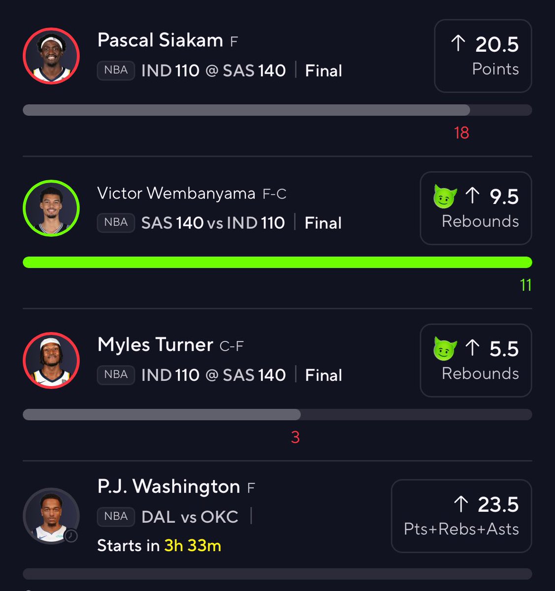 KeyJamesNetwork's tweet image. Literally wish there was a Pre-Pre Game Outfit walk through before putting in your parlay. The game was in France &amp;amp; started @ 11am so I rush a lil light parlay w/o full analysis. Had I known that Mylissa Turner was showing up and  Siakam was cosplaying as Craig David 😒#parlays