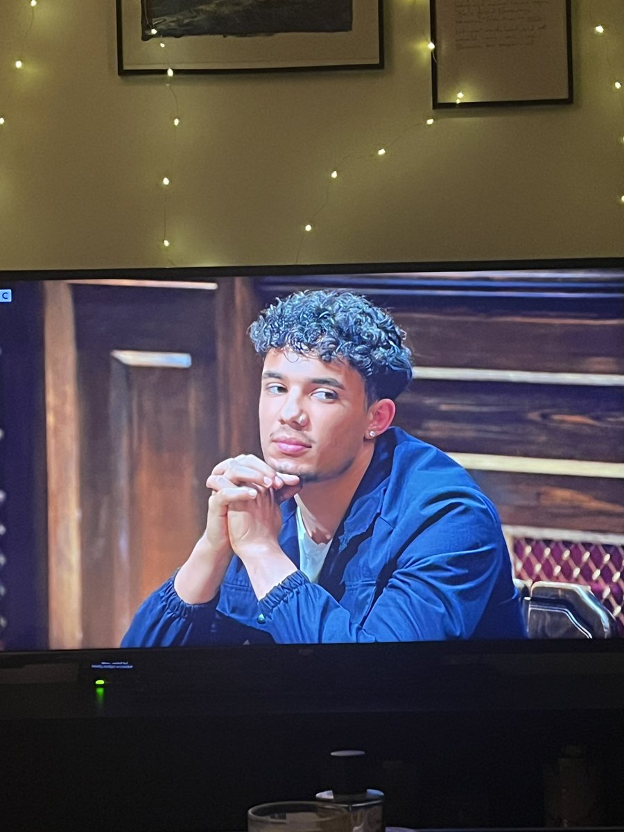 Lou 🥳 🌚 tweet media