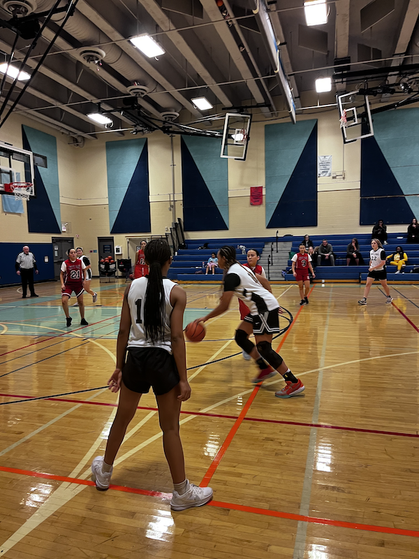 BISCSouthLoop's tweet image. One last push, Bulldogs! 💪 Next week is the final week of the Middle School regular season, and then it's playoff time! Let's finish strong and bring the energy into the postseason. 🏀 #BulldogPride