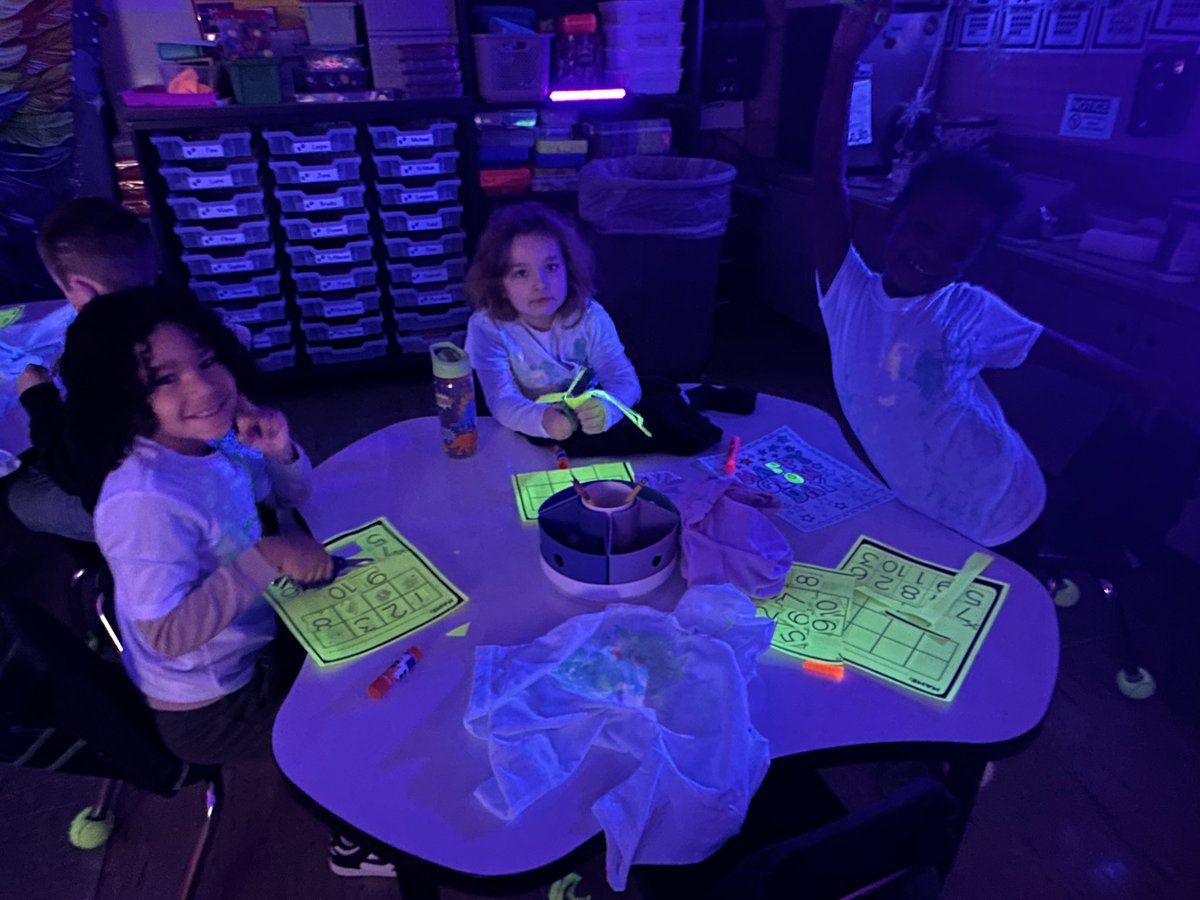 Ms Hunter tweet media