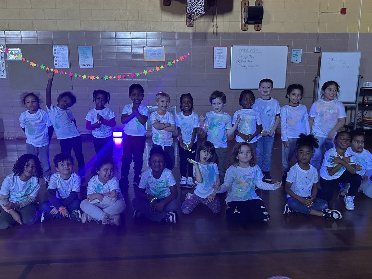 Ms Hunter tweet media