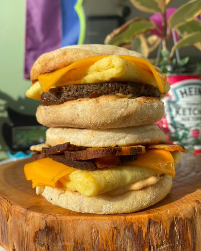 LFBrewery's tweet photo. Bring your team down to Leslieville for Sunday Funday on February 2nd!⁠ @sausagepartytoronto will be getting the brunch party started plus, Family-friendly trivia hosted by @twintowntrivia - grab your brunch and a beverage, and get ready to play at 11:30AM 🌭🍻⁠ https://t.co/IQ3D94mJ6X