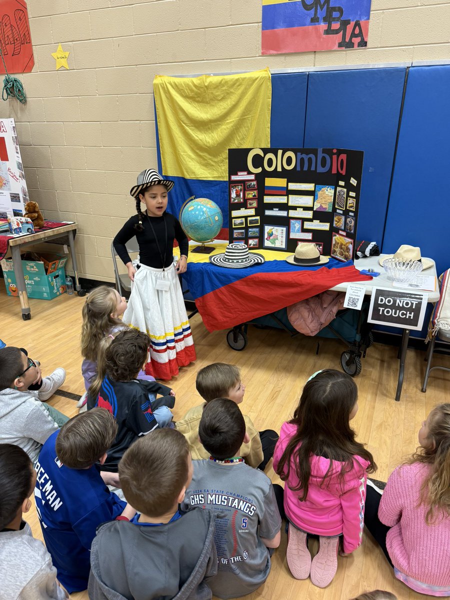 CESKingsKiddos's tweet photo. We had a blast today at CES Travels the World. Thank you so much to all of our amazing families and @JLucasCES for this fun experience! @CESCowboys #CESTTW https://t.co/ej1lUIz9aF