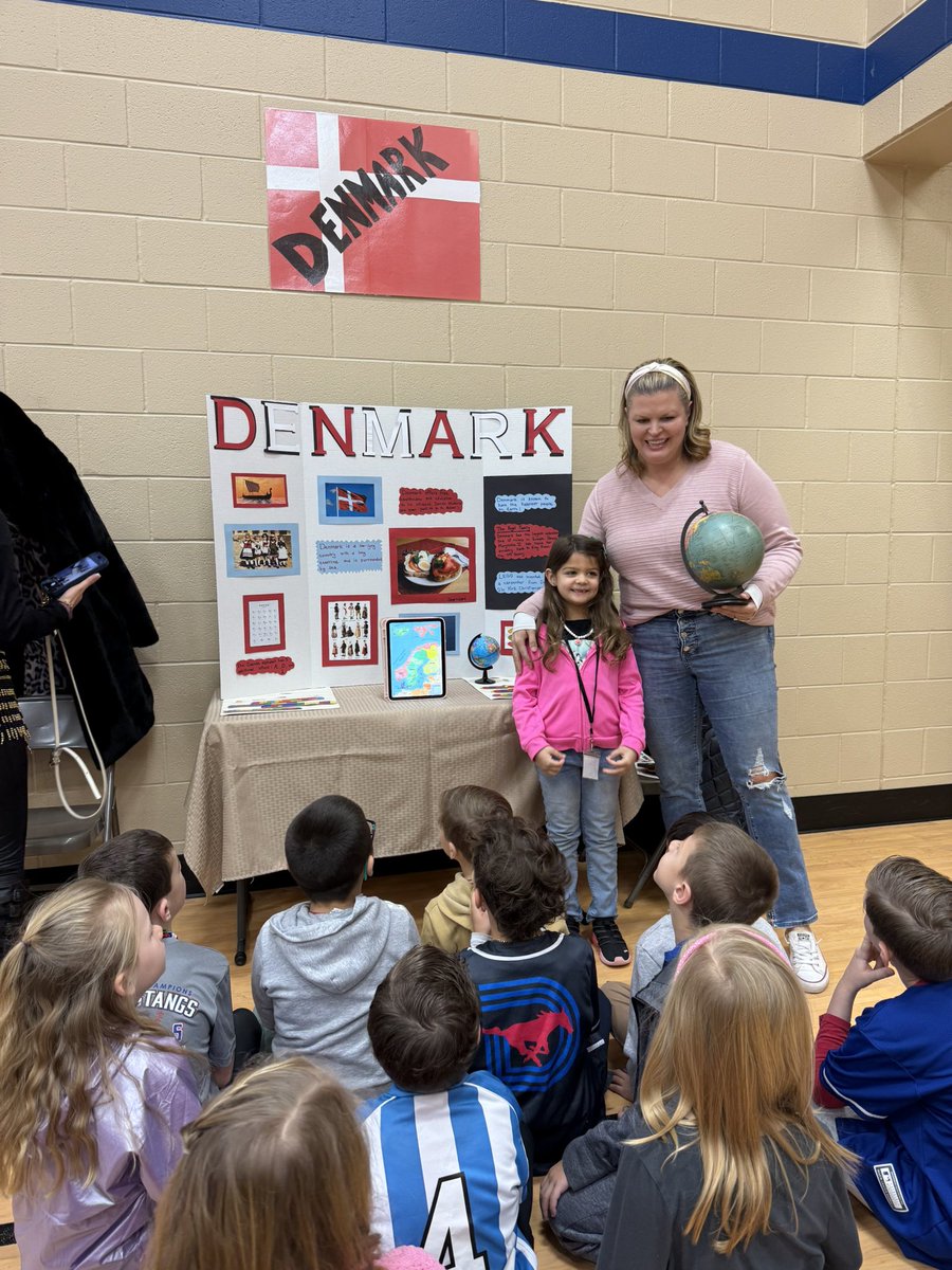 CESKingsKiddos's tweet photo. We had a blast today at CES Travels the World. Thank you so much to all of our amazing families and @JLucasCES for this fun experience! @CESCowboys #CESTTW https://t.co/ej1lUIz9aF