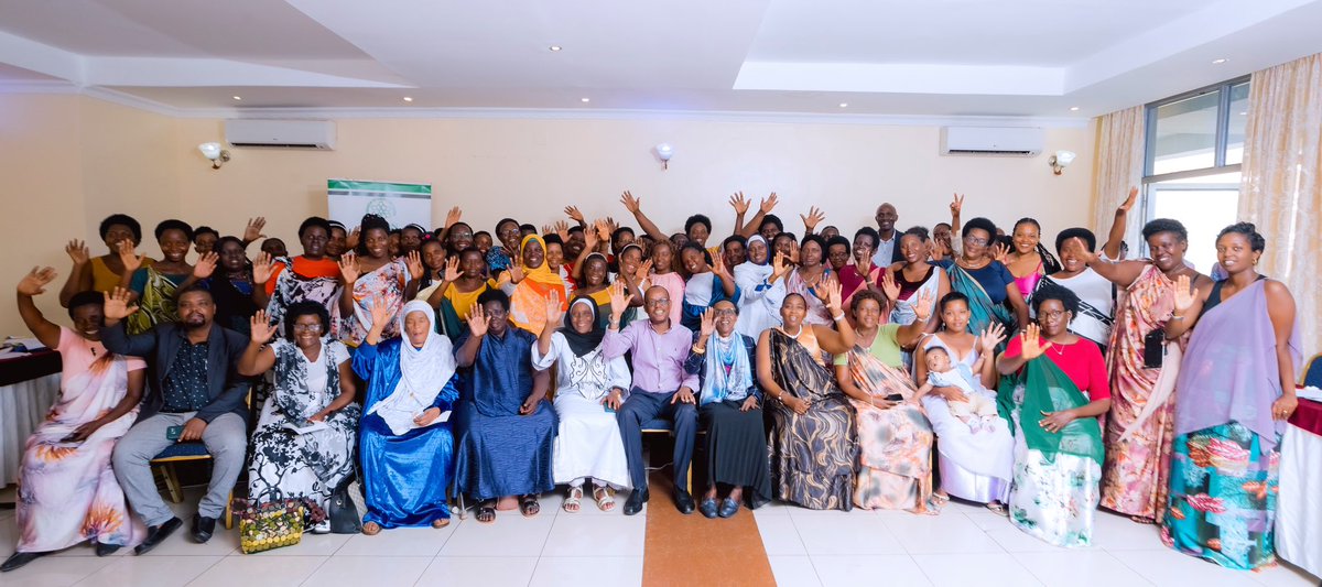 RWN_WomenNet's tweet photo. For #28YearsOfImpact , the #Rwanda Women Network has empowered women to lead the fight against deforestation in the Eastern Province. Through education, reforestation, and sustainable practices, they've been transforming landscapes and communities for a greener future.
Read more : https://t.co/KnOddbe7pm @RwandaGender @RwandaInfra @GenderMonitorRw @RwandaLocalGov @USAIDRwanda @KvinnaKvinnaINT @NPA_Rwanda @giz_rwanda @akwosrwanda @womenstrongintl @trocaire @unwomenrwanda @UNDP_Rwanda