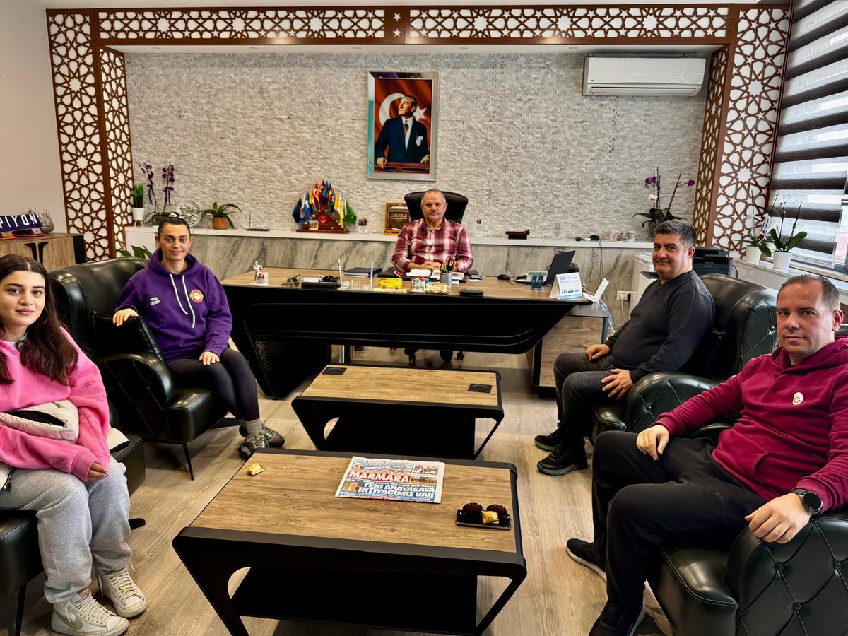 FaikyO's tweet photo. Bursa Genç Saray Spor Kulübü okulumuzu ziyaret edip tebrik etti. Sayın başkana Hakan Subaşı ve ekibine teşekkür ediyoruz. https://t.co/JQpeqnrdzl