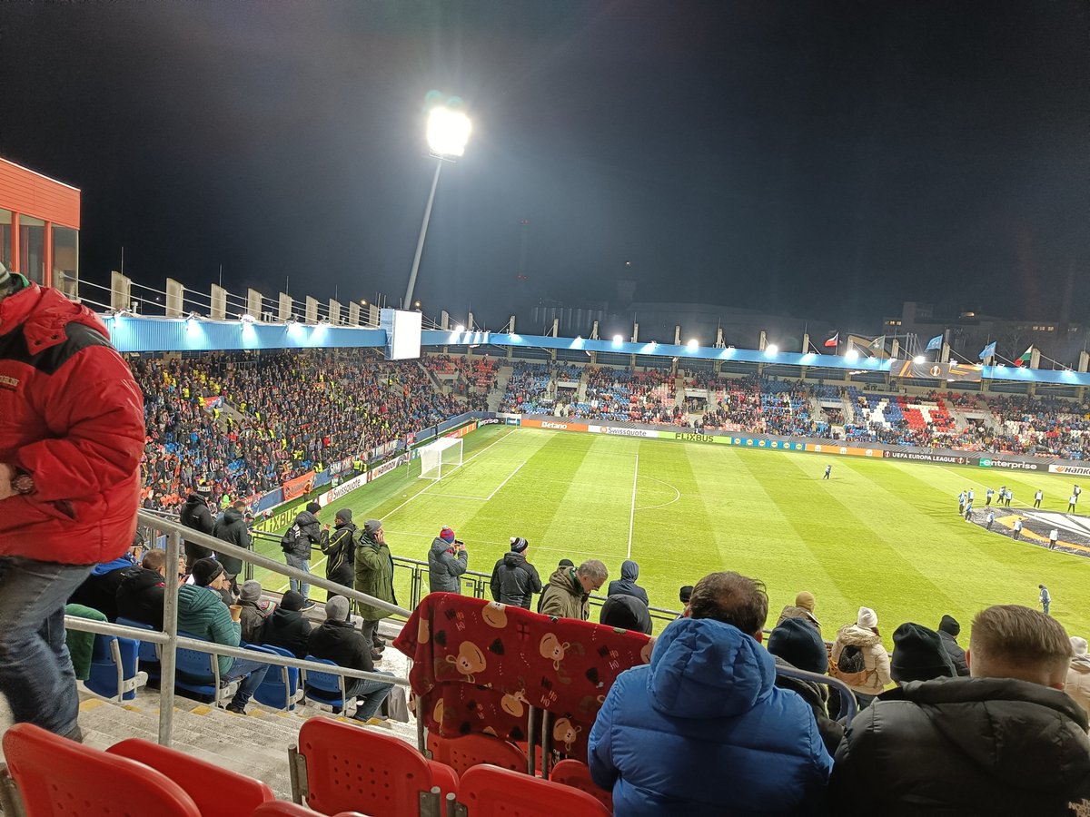 N0ppes's tweet photo. Van Praag door naar Plzen. Viktoria zette met opvallend gemak Anderlecht aan de kant. De stad en stadion: Uitstekend!
#groundhopp https://t.co/fUxmvSFMt0