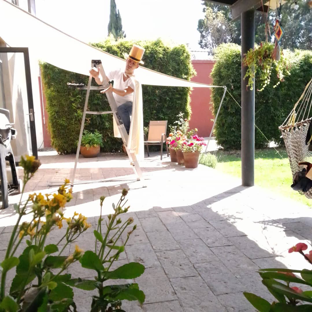 ro_teatro's tweet image. Ensayando... Camino a la presentación especial de Sócrates Mega Star en el XXXVII ENCUENTRO DE LOS AMANTES DEL TEATRO de @cemex_itiunesco en el @CCB_INBAL.
Fotos: Jose J Reyes @serguay66
#SocratesMegaStar #socrates #teatro #griego #filoheleno #ensayos #festival