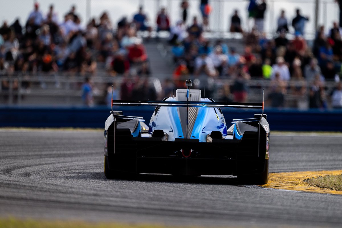 waynetaylorrcng's tweet image. 24 hours to fight to the front 👊

We will start P7 with the No. 10 Cadillac Wayne Taylor Racing V-Series.R and P8 for the No. 40 Cadillac Wayne Taylor Racing V-Series.R. 

#WayneTaylorRacing • #CadillacRacing • #BEICONIC
