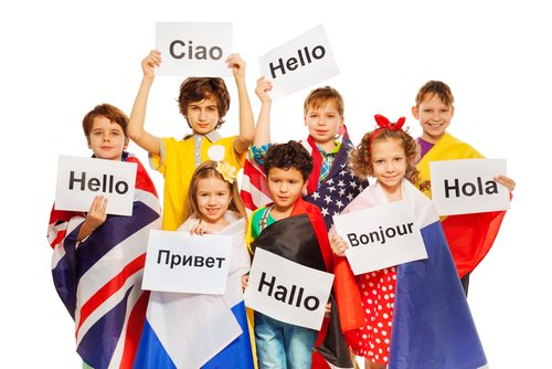 WanderLearnings's tweet photo. 🗣️ Accent got you tongue-tied? Remember, diversity is Canada's strength! Practice makes perfect, so don't be shy to speak up in class. Pro tip: Join a campus clubs like multililanguals to boost confidence. Share your communication win! #LanguageLearners #StudentSuccess https://t.co/hatLKQTjyS