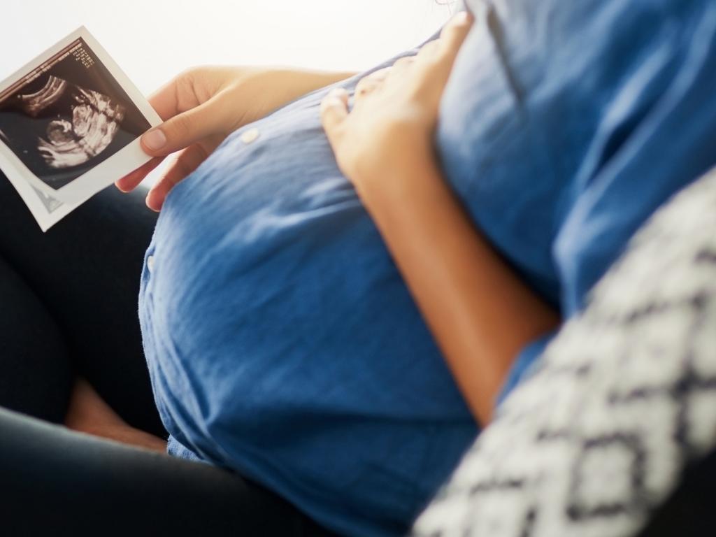 rileyrobyn08's tweet photo. Exclusive: Gestational diabetes has soared by 70 per cent in six years among pregnant women across the country, with the biggest surge among Victorian mums — and there are three likely reasons why. @theheraldsun @SCSMonash 

https://t.co/mJb6Dq6Kte https://t.co/GIzfVvdajS
