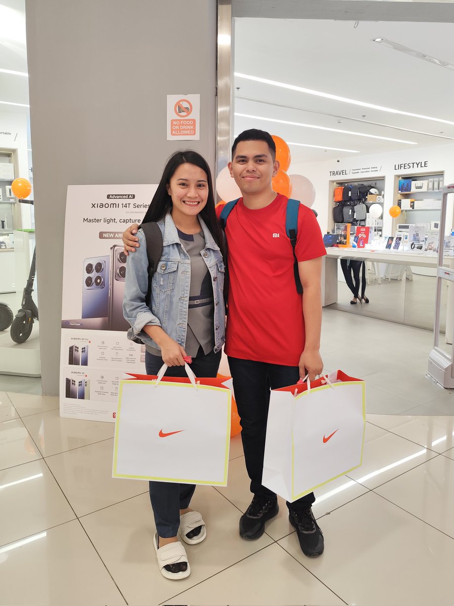 seldomjoyce's tweet photo. "Do not forget to buy yourself a small gift in appreciation for your hardwork." 

Hays 🥹
I'm so happy, Thank You Lord. We deserve this. https://t.co/3sQ5TviOGA