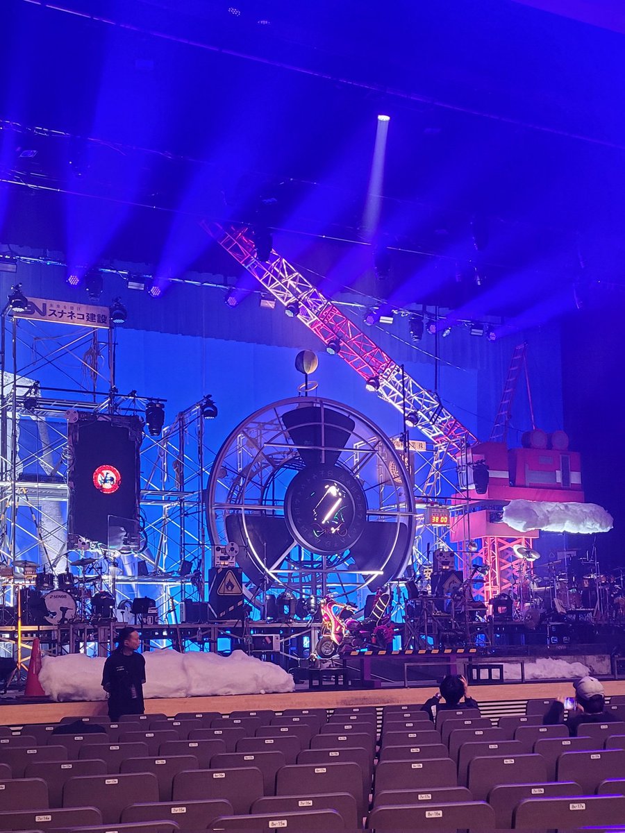 KO_KI_Coffee's tweet photo. 35公演お疲れ様でした！

5月の代々木競技場はプレミアム席なので
しっかり楽しみます。

#ずっと真夜中でいいのに 
#ずとまよ 
#スナネコ建設 https://t.co/cp3I8YIaRj