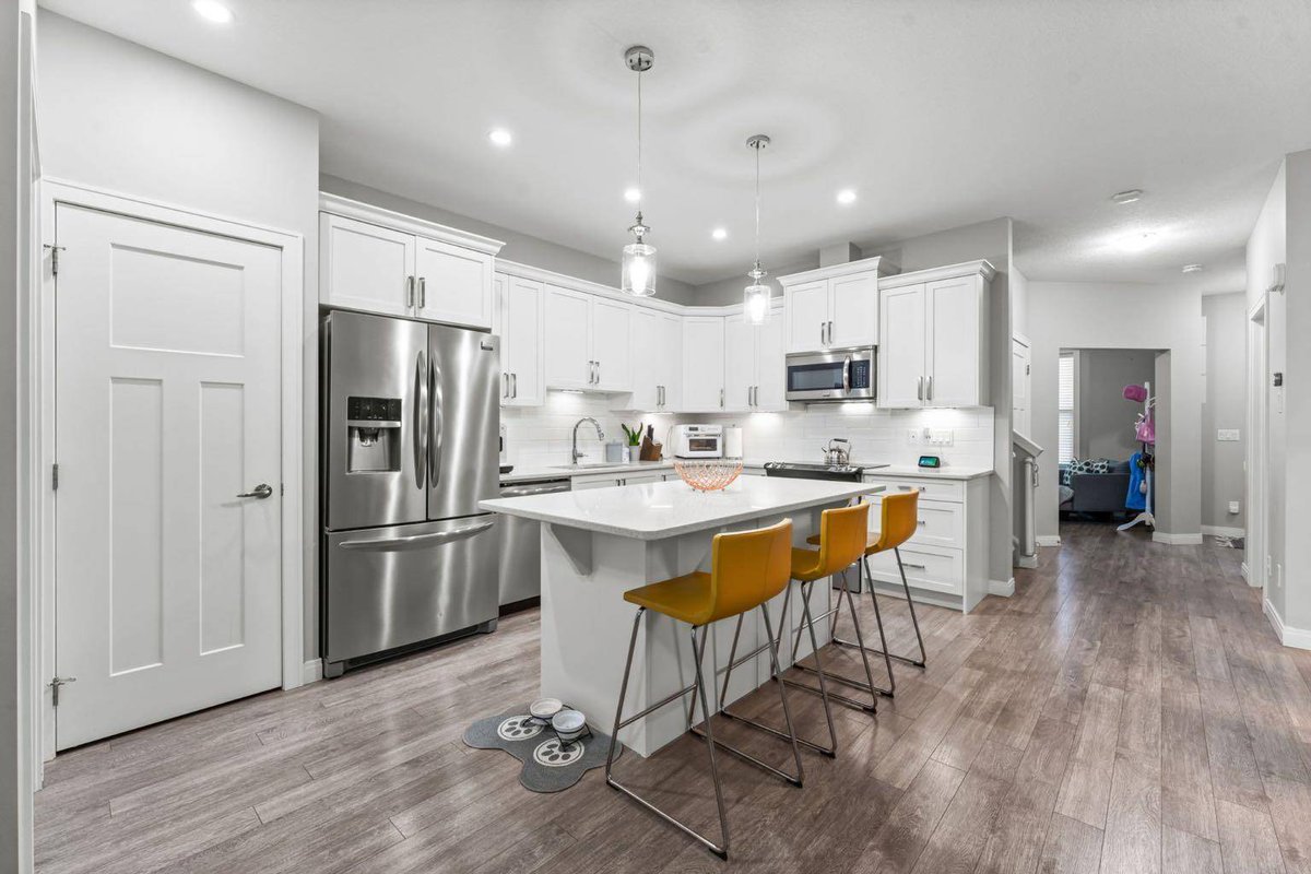 RyanParry's tweet image. Listing Address: 106 Cooperwood PL Southwest, Airdrie, AB T4B 3Y7
Listing Price: $625,000
Schedule a showing and request more information here: ryanparry.com/d8rb51g2