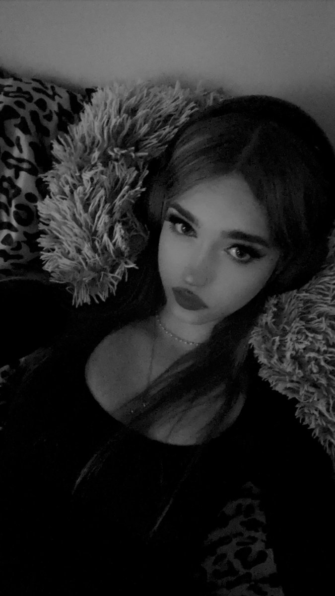 madeleine ♱ tweet media