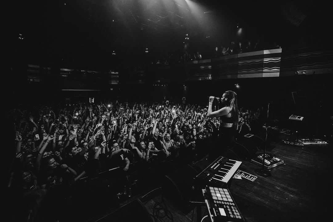 PVRIS UPDATES tweet media