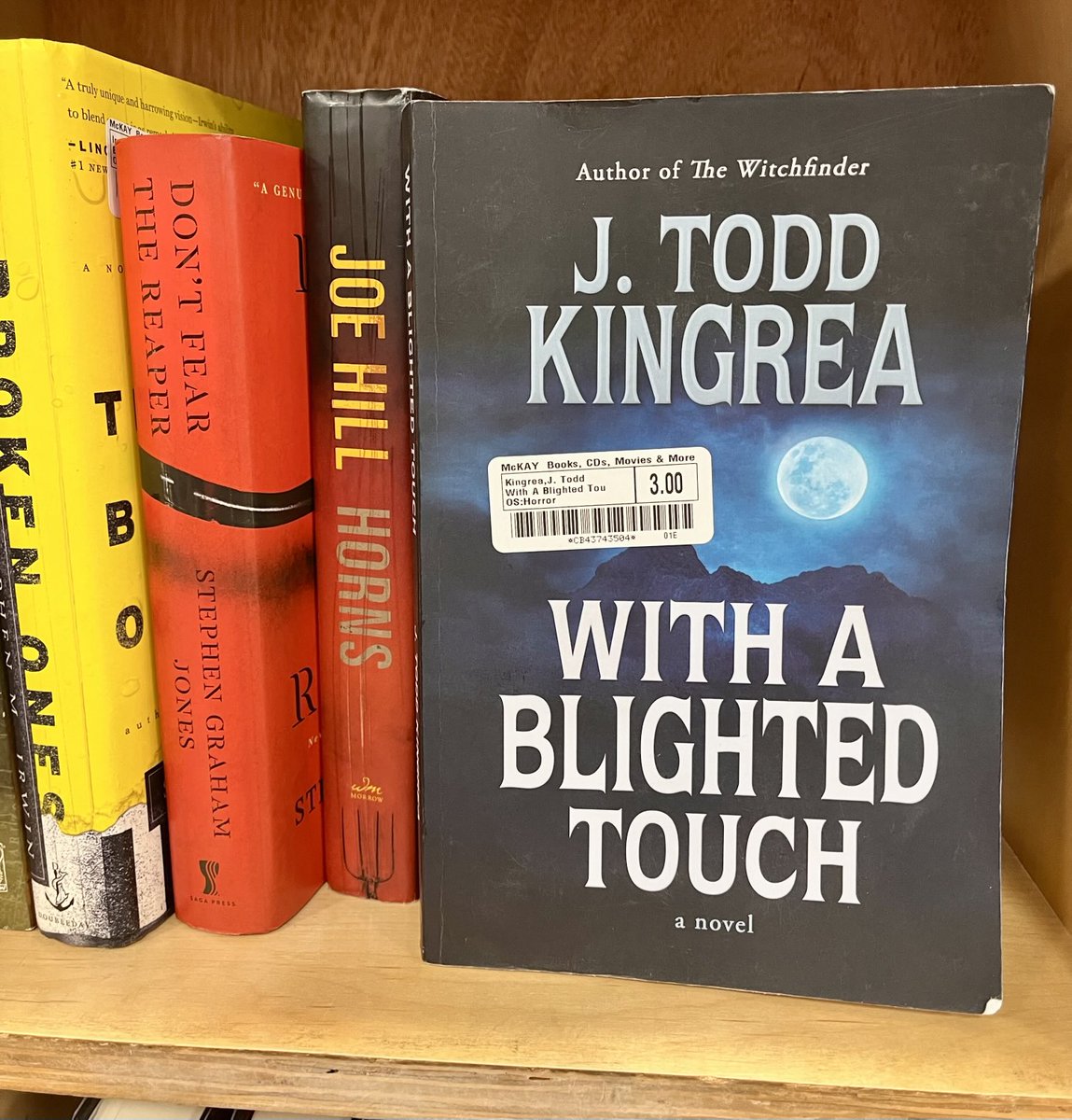 JToddKingrea's tweet photo. That moment when you come face to face with yourself at McKay…
#withablightedtouch #bhcpress #smalltownhorror #creepykids #easttennessee #folkhorror #cherokee #indiehorror #indieauthor #indigenouslore #horrornovel #greatreviews #HS #SC #audiobook #ebook https://t.co/tNtAiyaKT3