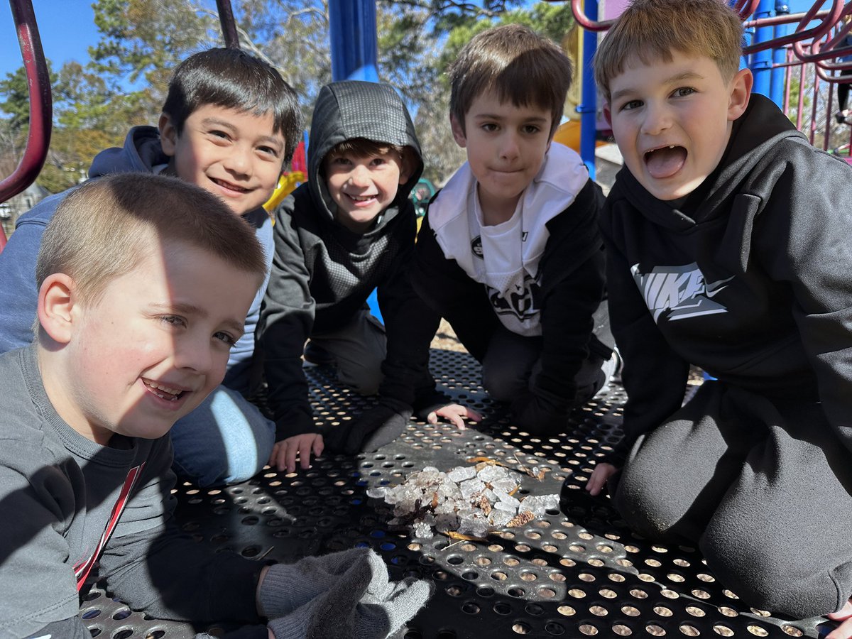 Stacy Seay (@stacyseay_gte) on Twitter photo Itās not every day that we get to collect ice at recess! These Gators enjoyed snow fun as it slowly melts away! <a href="/HumbleISD_GTE/">Greentree Elementary</a> <a href="/gtegatorspta/">Greentree Elementary PTA | HumbleISD</a> Itās not every day that we get to collect ice at recess! These Gators enjoyed snow fun as it slowly melts away! <a href="/HumbleISD_GTE/">Greentree Elementary</a> <a href="/gtegatorspta/">Greentree Elementary PTA | HumbleISD</a>