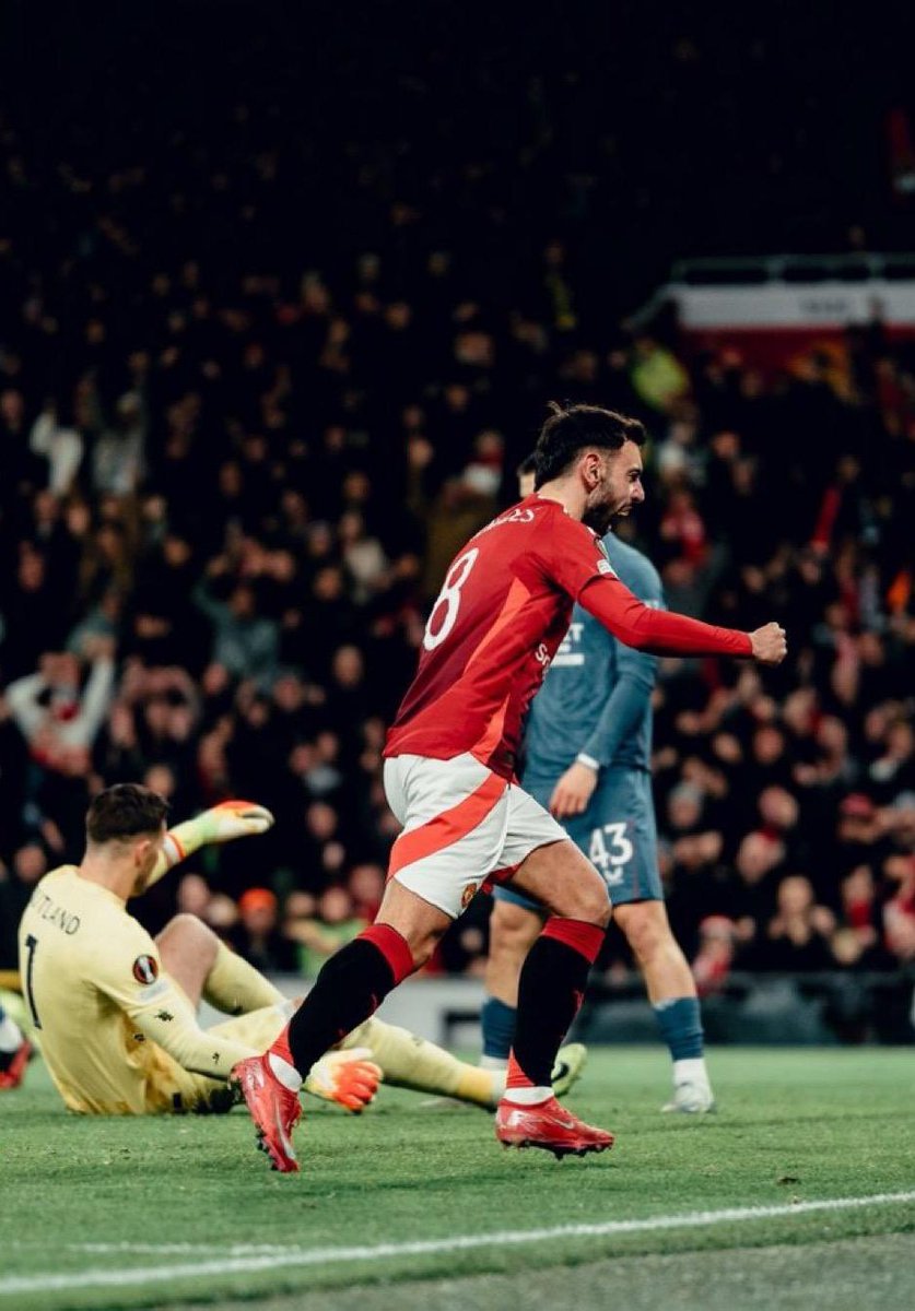 Alternative MUFC. tweet media