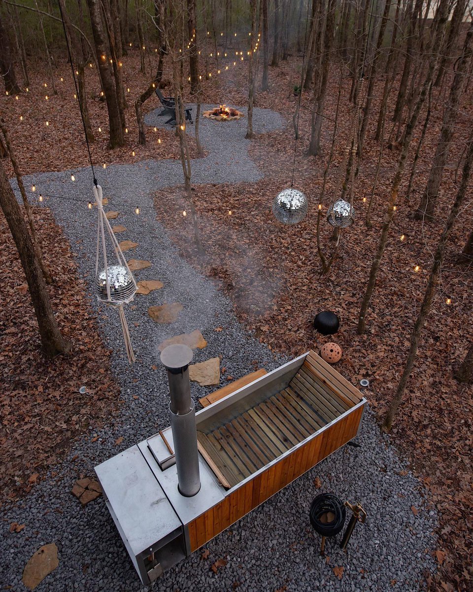 TweetHomeAla's tweet photo. Escape to luxury treehouses in Crane Hill. Adventure and serenity await at this magical place. #VisitAL https://t.co/mOEhWZgm52
📷: gcalebjones on Instagram https://t.co/GqXMedL8UZ