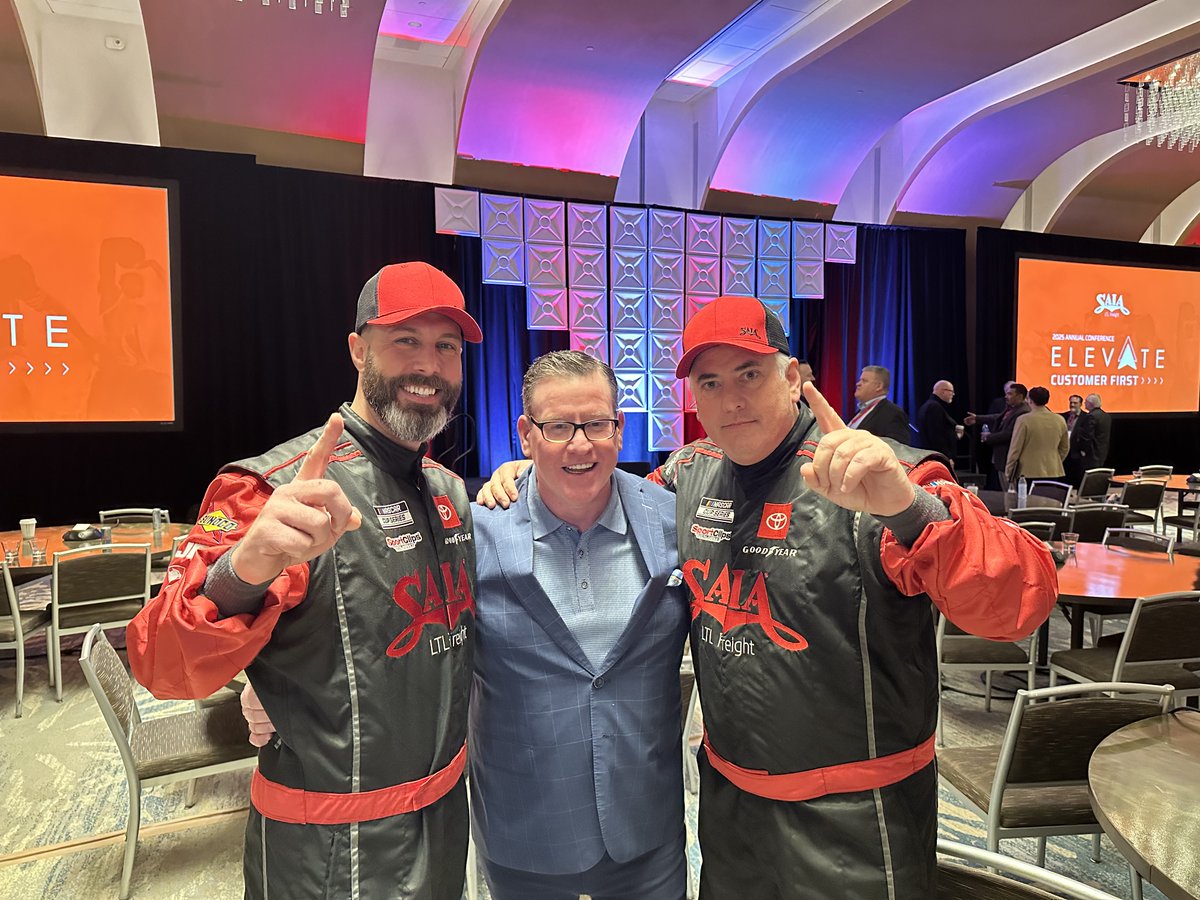 Saialogistics's tweet photo. #SaiaRacing Be on the lookout for the @Saia_Inc  54 car https://t.co/2MUkmIyqJ6