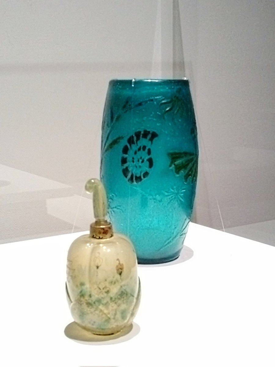 hosilove's tweet photo. 先日（21日）
富山市ガラス美術館で
開催されている
《エミール・ガレ》展へ

なんとなく惹かれるのは
私も昆虫（特に蜻蛉）や
野花や草木が好きだからだろうか…

富山県民だから言うのではないが、常設展も充実している

これは確か前々市長の
正橋富山市長から始まり
結実したプロジェクトだと思う https://t.co/ADaQsExbQc