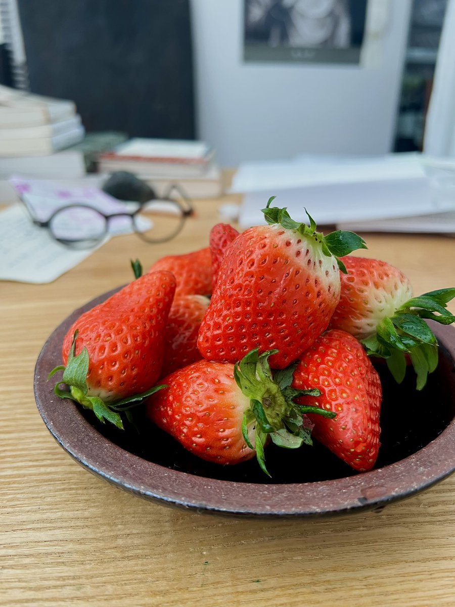 諏訪湖のいちご
あきひめ
いただきました🍓春でもあきひめ
みずみずしい