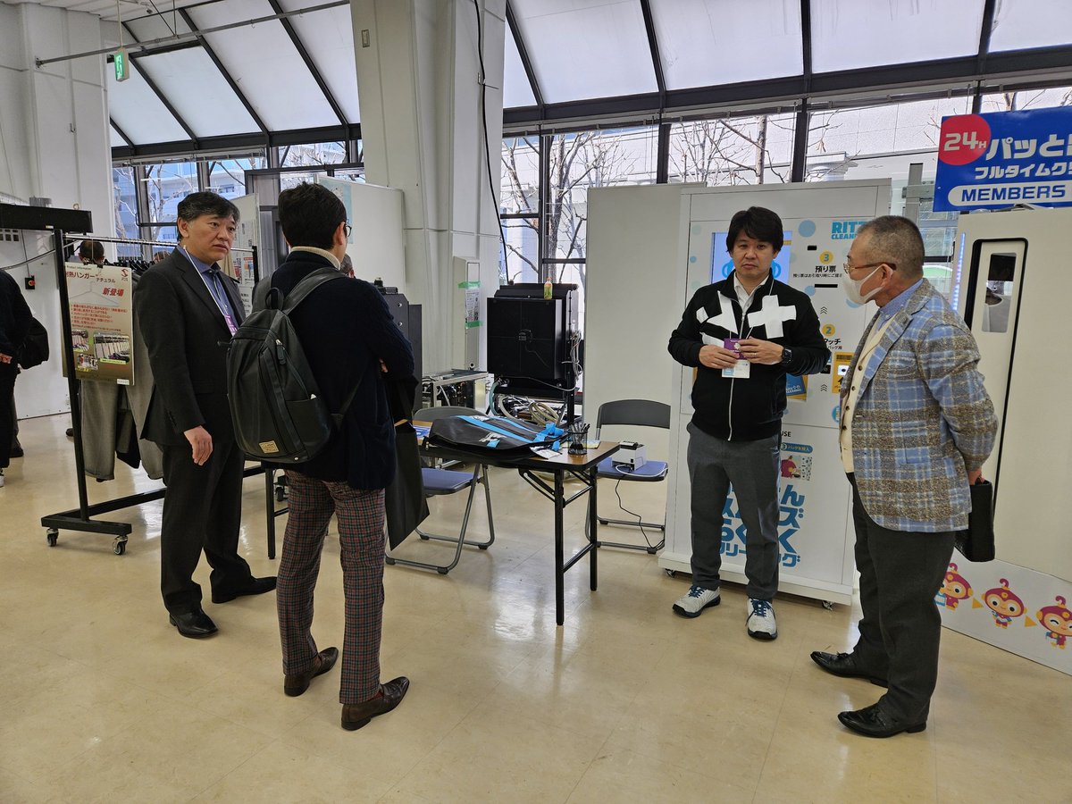 kawasho2020's tweet photo. #クリーンフェスタ兵庫2025 
#クリーンフェスタHYOGO2025 
閉会間近でメーカーさん達もホッとです。みんな頑張りました。😃✌やっとリラックスみんな笑顔で被写体モデルに＼(^_^)／ https://t.co/JE3mXOrSTh